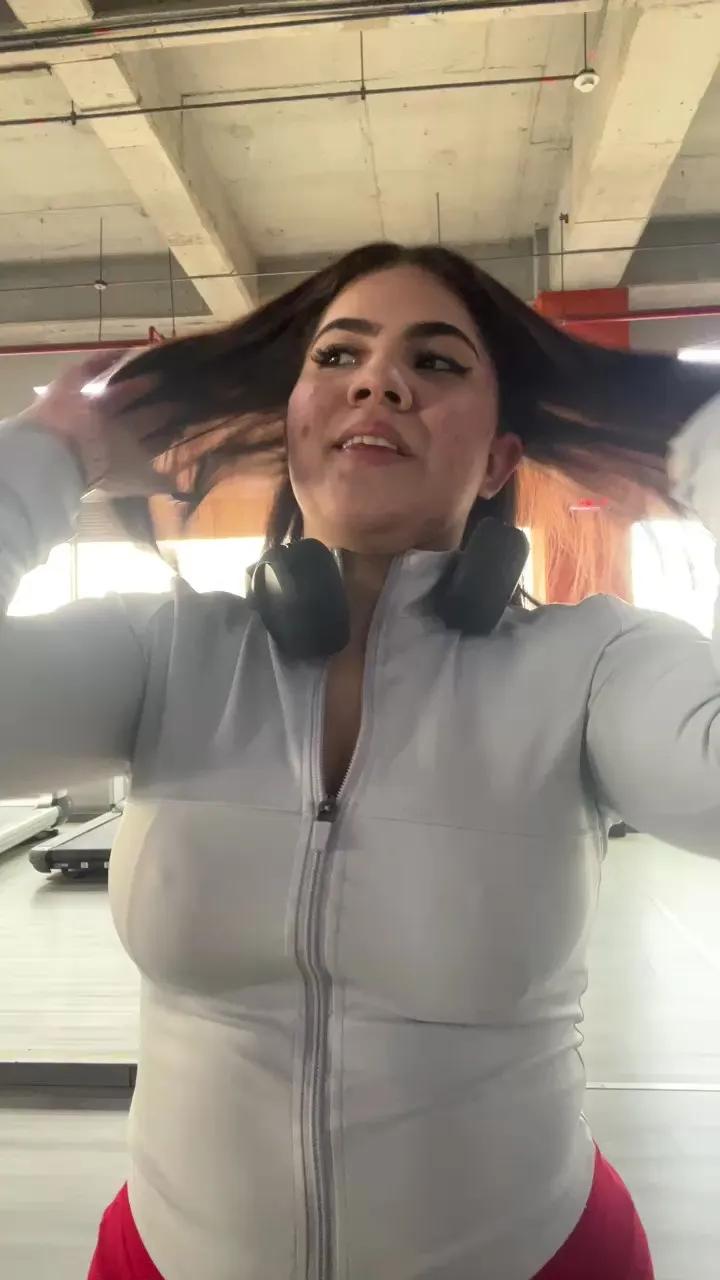 Cam4 valenhill_ is Freechat valenhill_ — #Halloween25