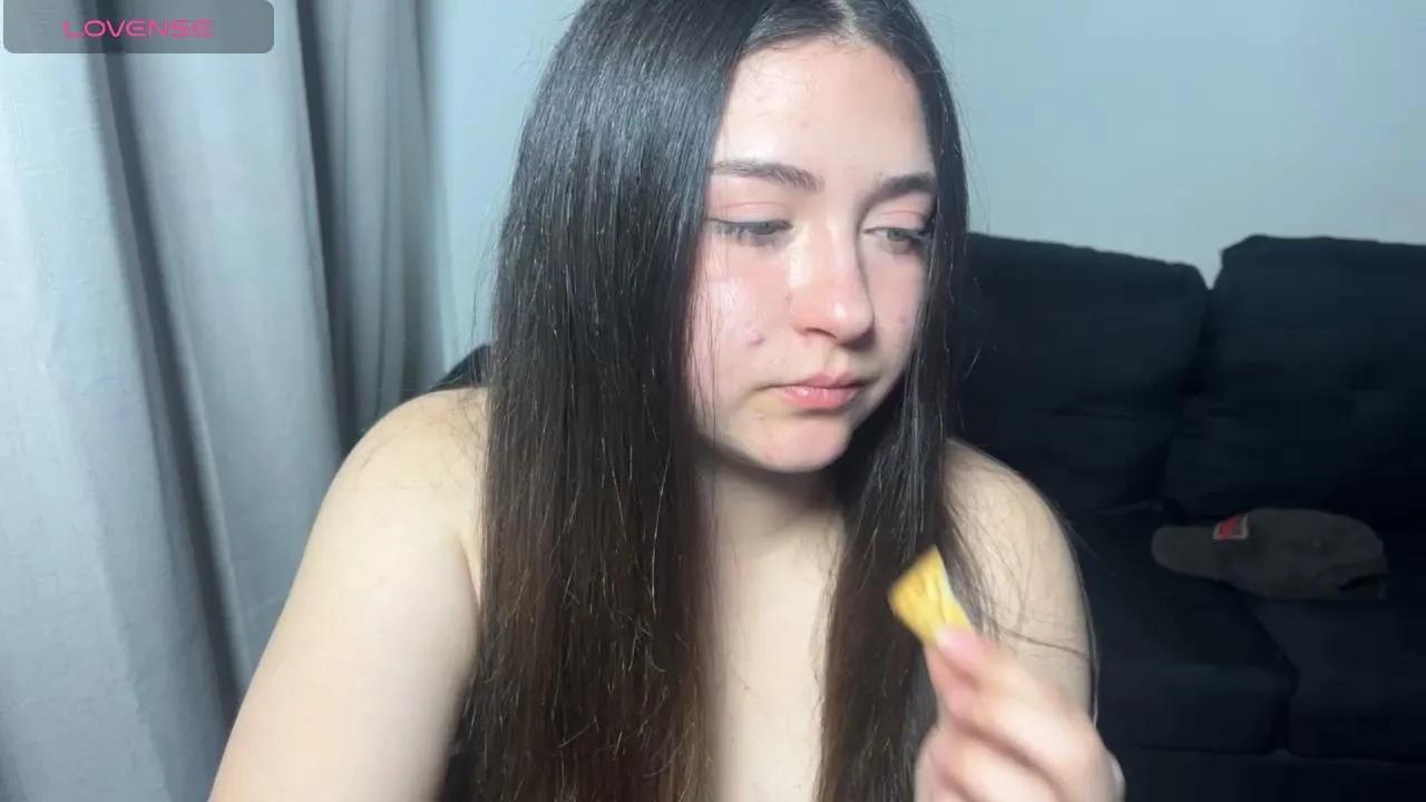 Offline Valentinauwu on Cam4