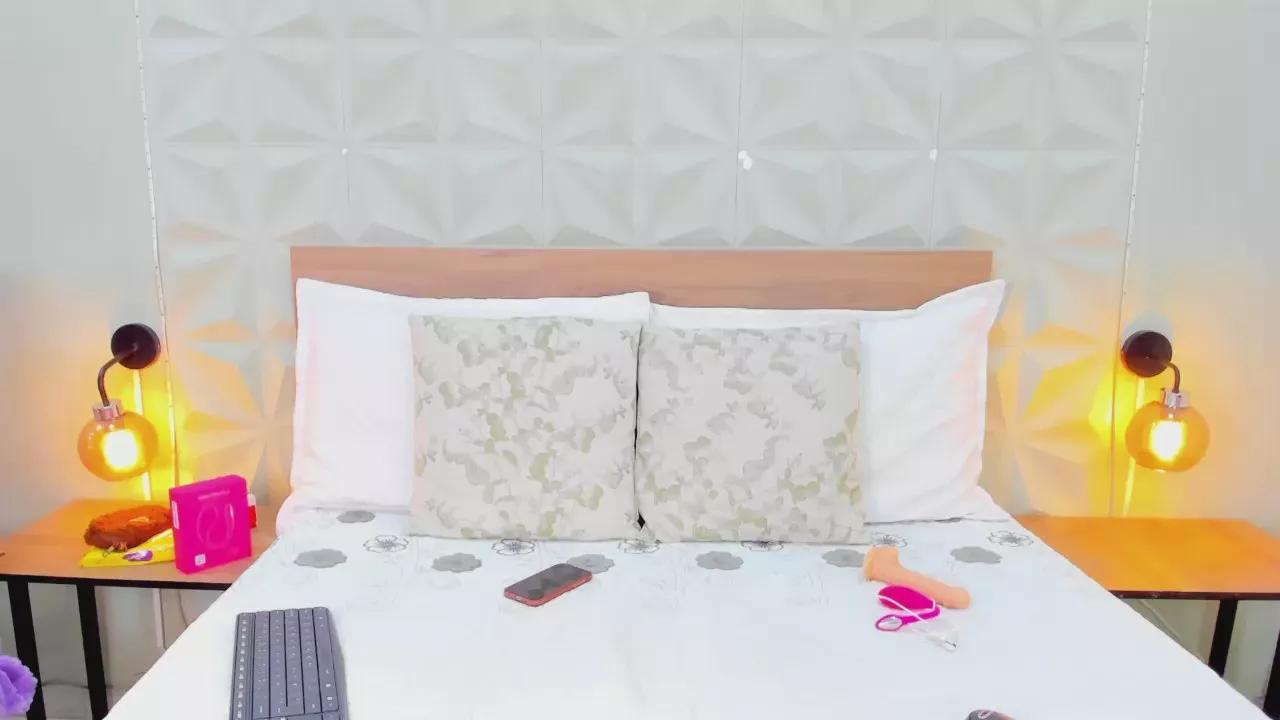 Offline Valery_Trans_ on Cam4