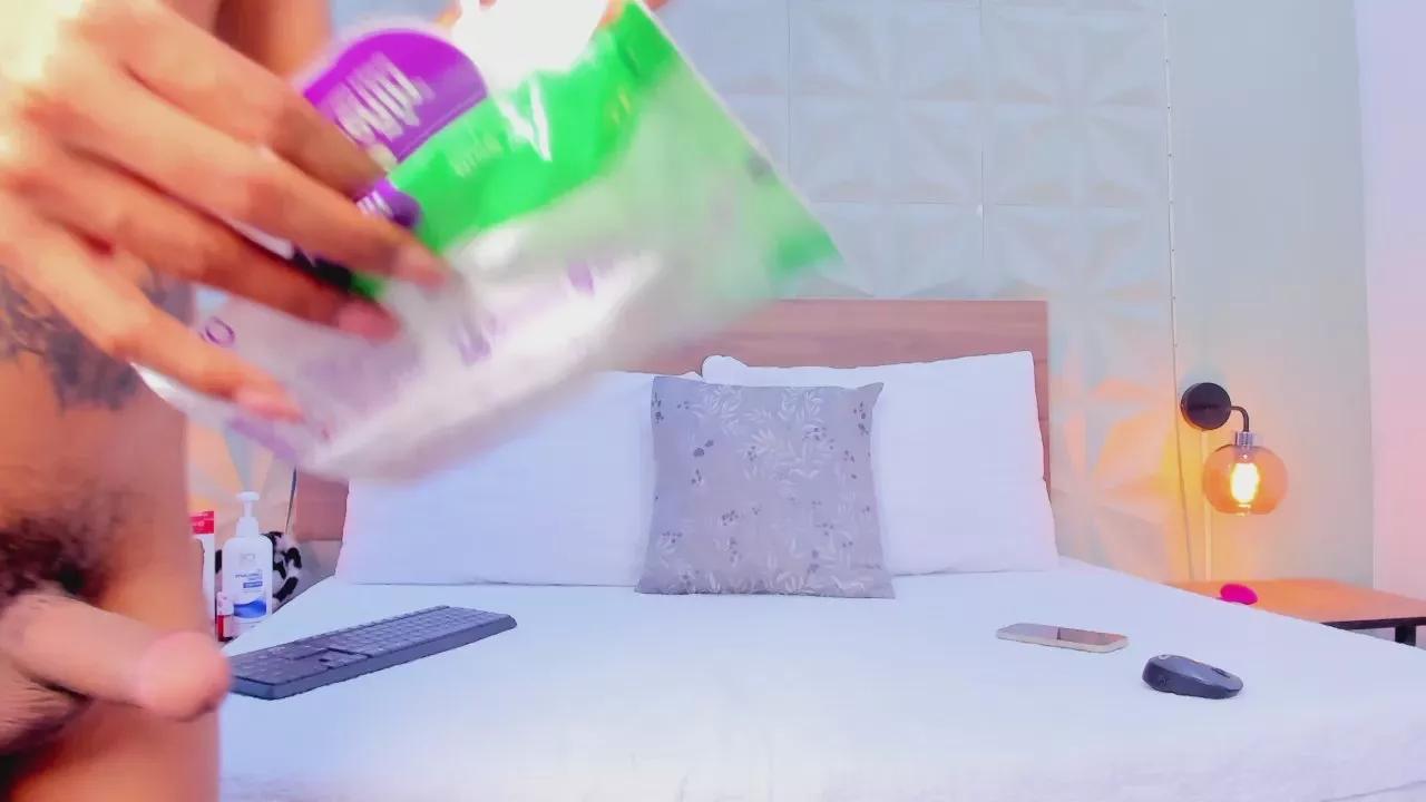 Offline Valery_Trans_ on Cam4