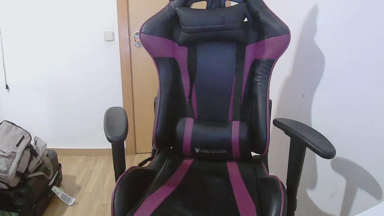 Offline Vampirosa on Cam4