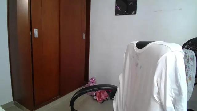 Offline Venelope1 on Cam4