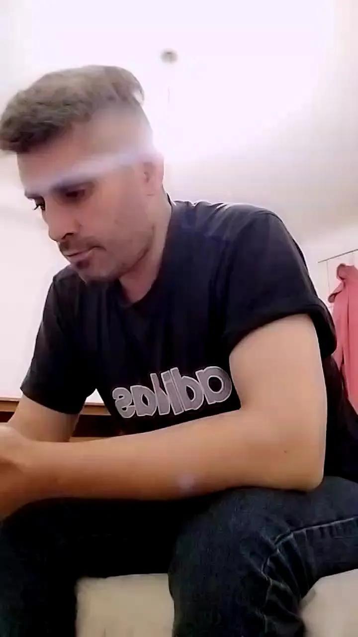 victor034 — Freechat on Cam4