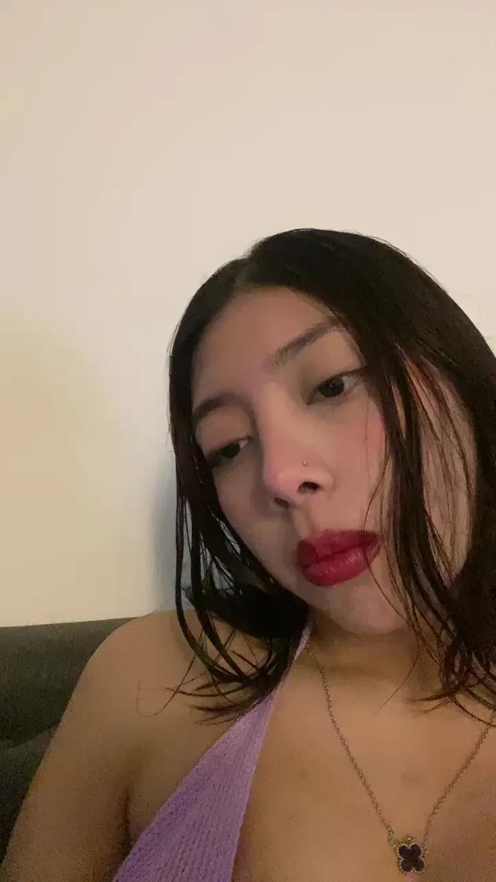 Offline Waifuprohibida on Cam4