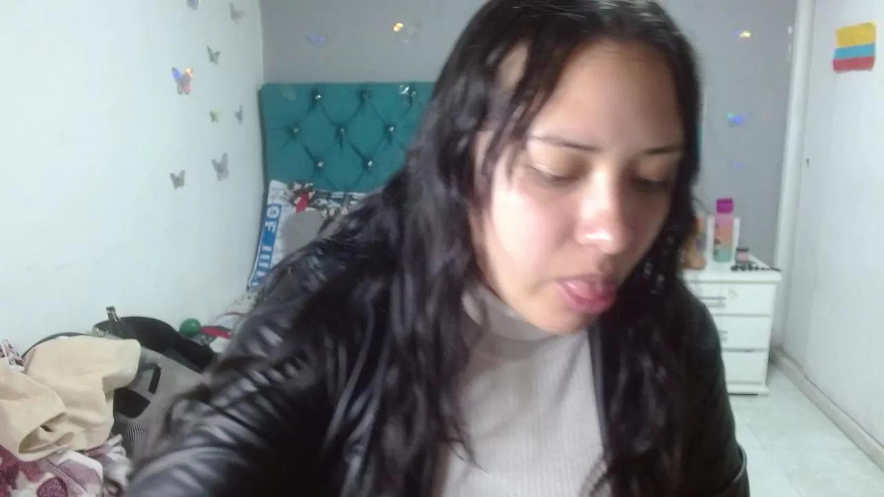 Offline wandafuckass on Cam4