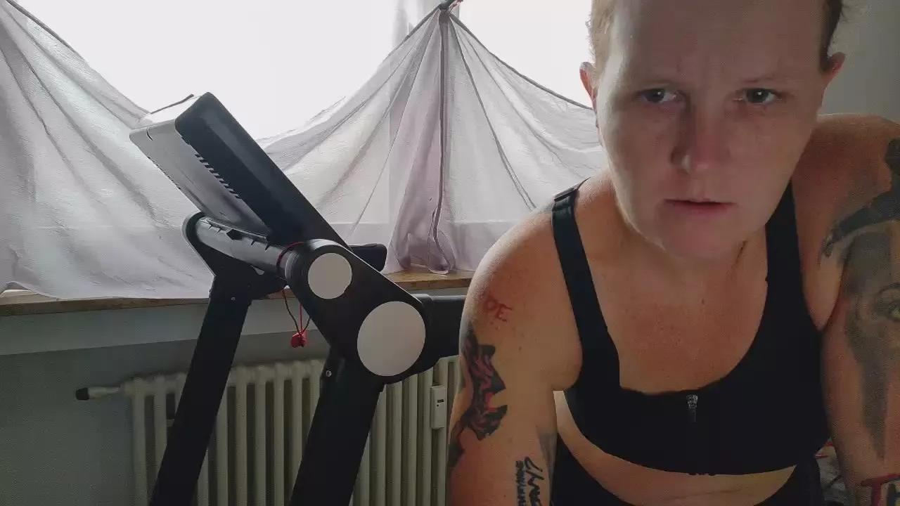 Offline WetGerman on Cam4