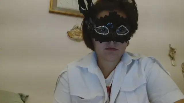 Offline Whitepussysabry on Cam4