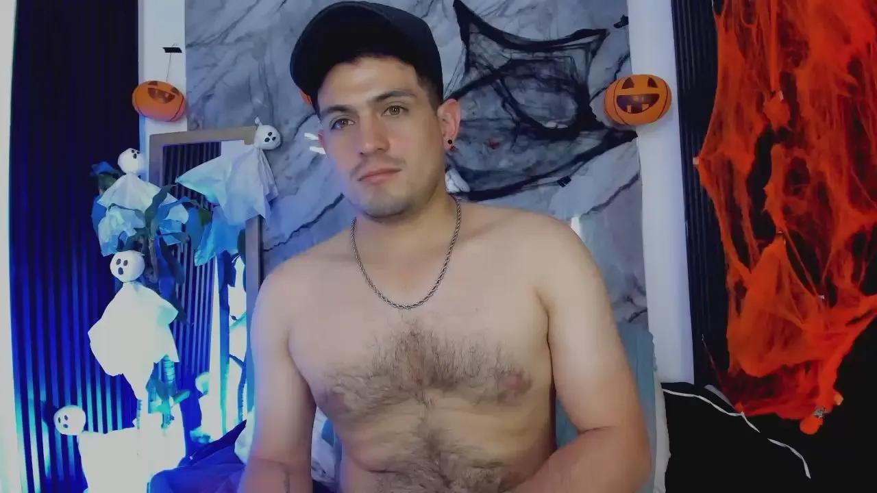 Offline WilliamSteel01 on Cam4