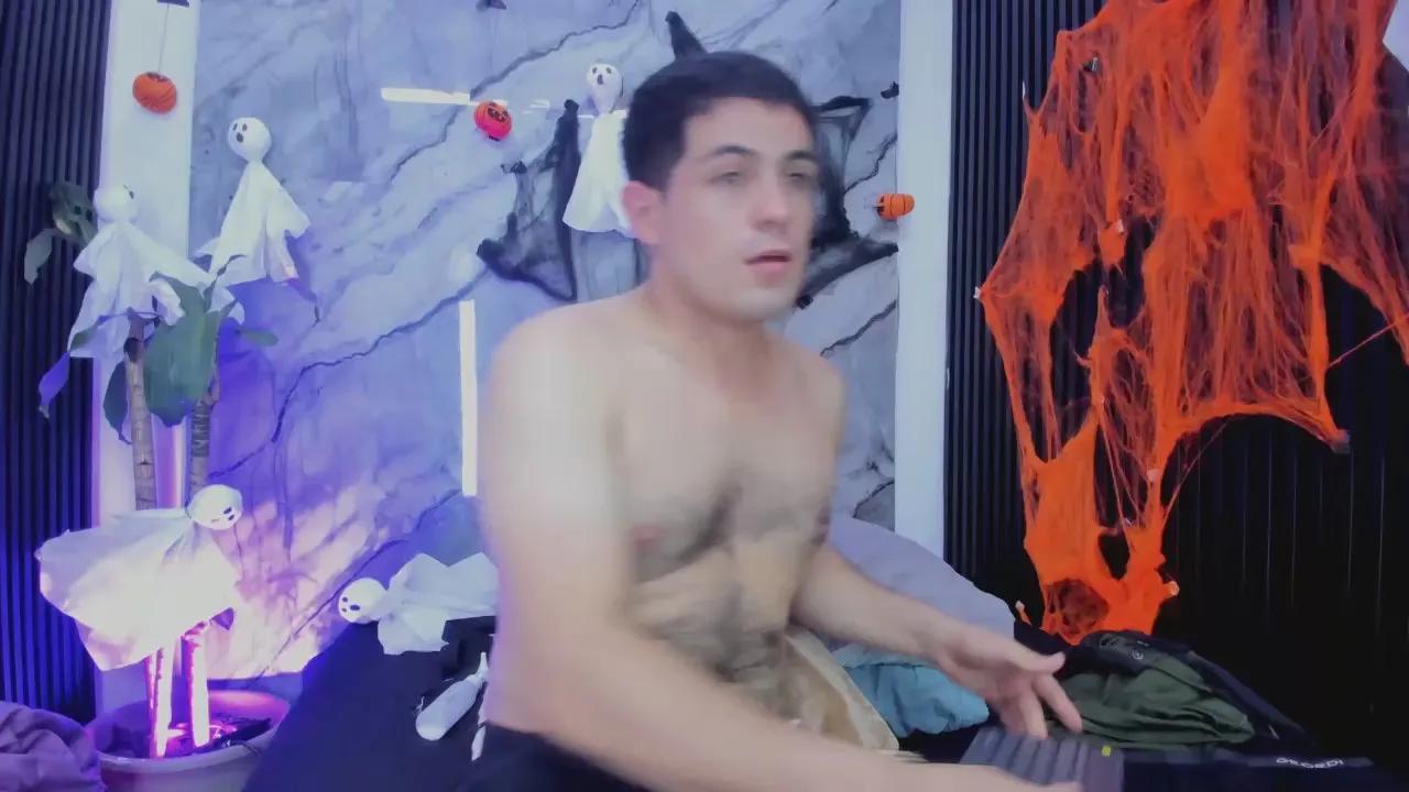 Offline WilliamSteel01 on Cam4