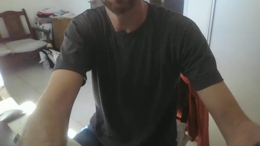 Offline willyhot_hot on Cam4