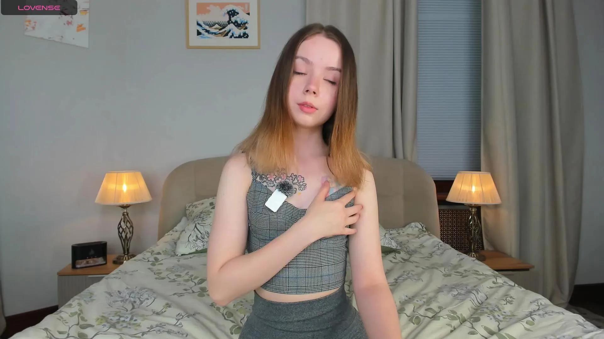 Cam4 Windy_Swallow is Freechat Windy_Swallow —  #feet #cute #striptease #squirt #C2C #bigass #schoolgirl