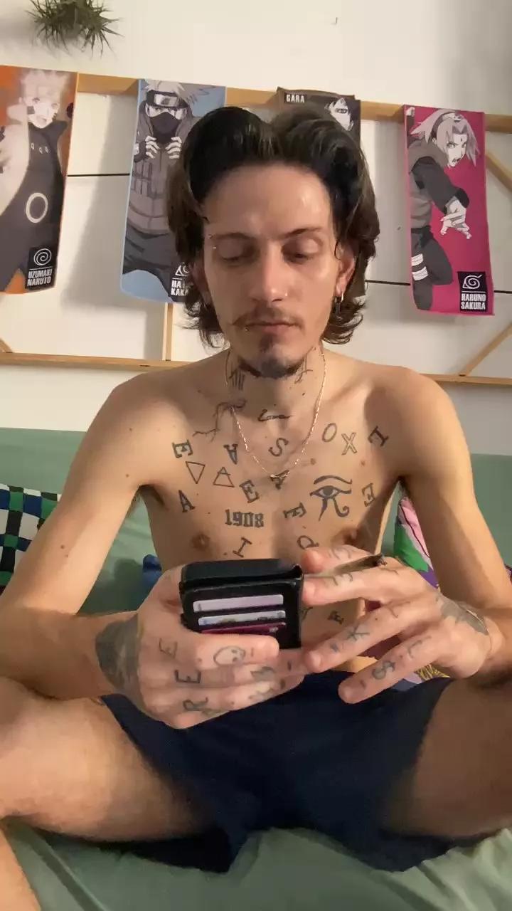 Offline Xxxciroxxx on Cam4