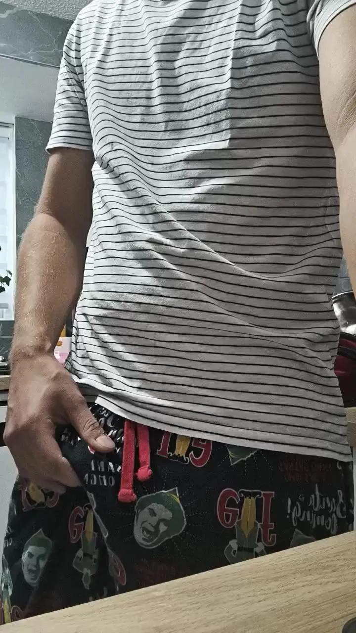 Offline xxxkxxx21 on Cam4