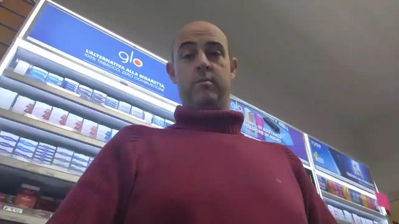 Offline Xxxme85 on Cam4