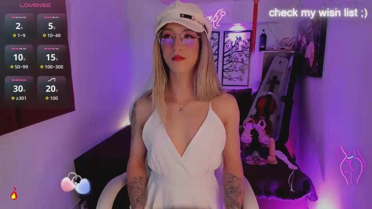 Offline YakiTai on Cam4