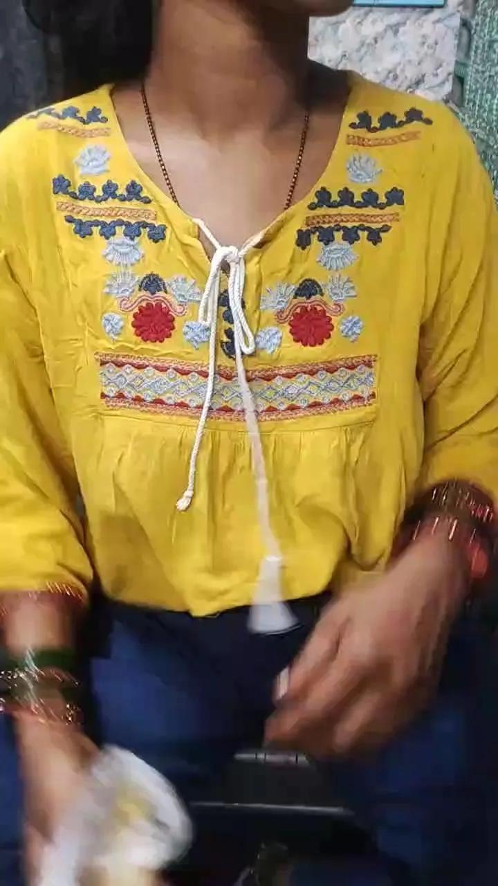 Offline YourSanam on Cam4