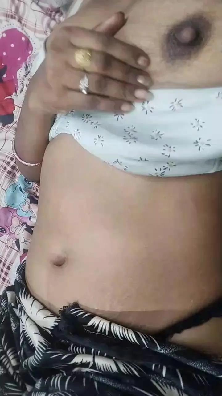 Offline YourSanam on Cam4