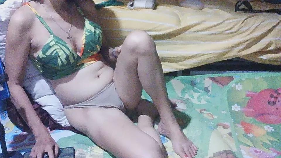 Offline Yumie05 on Cam4