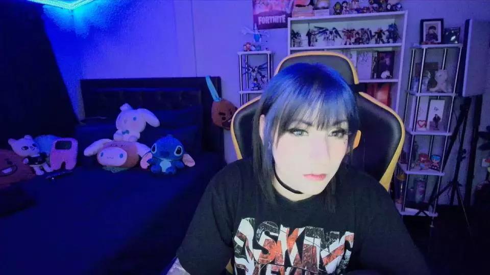 Offline Yummypink on Cam4