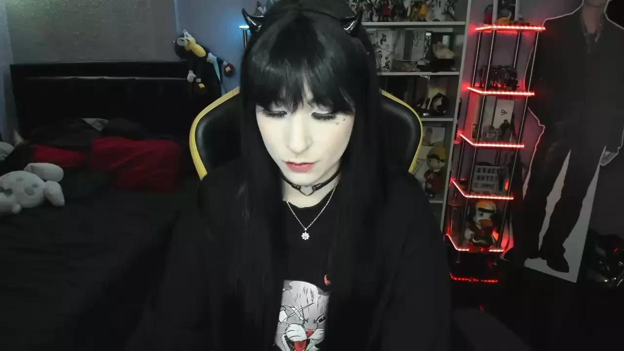 Offline Yummypink on Cam4