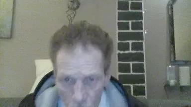 Offline zeigesmir on Cam4