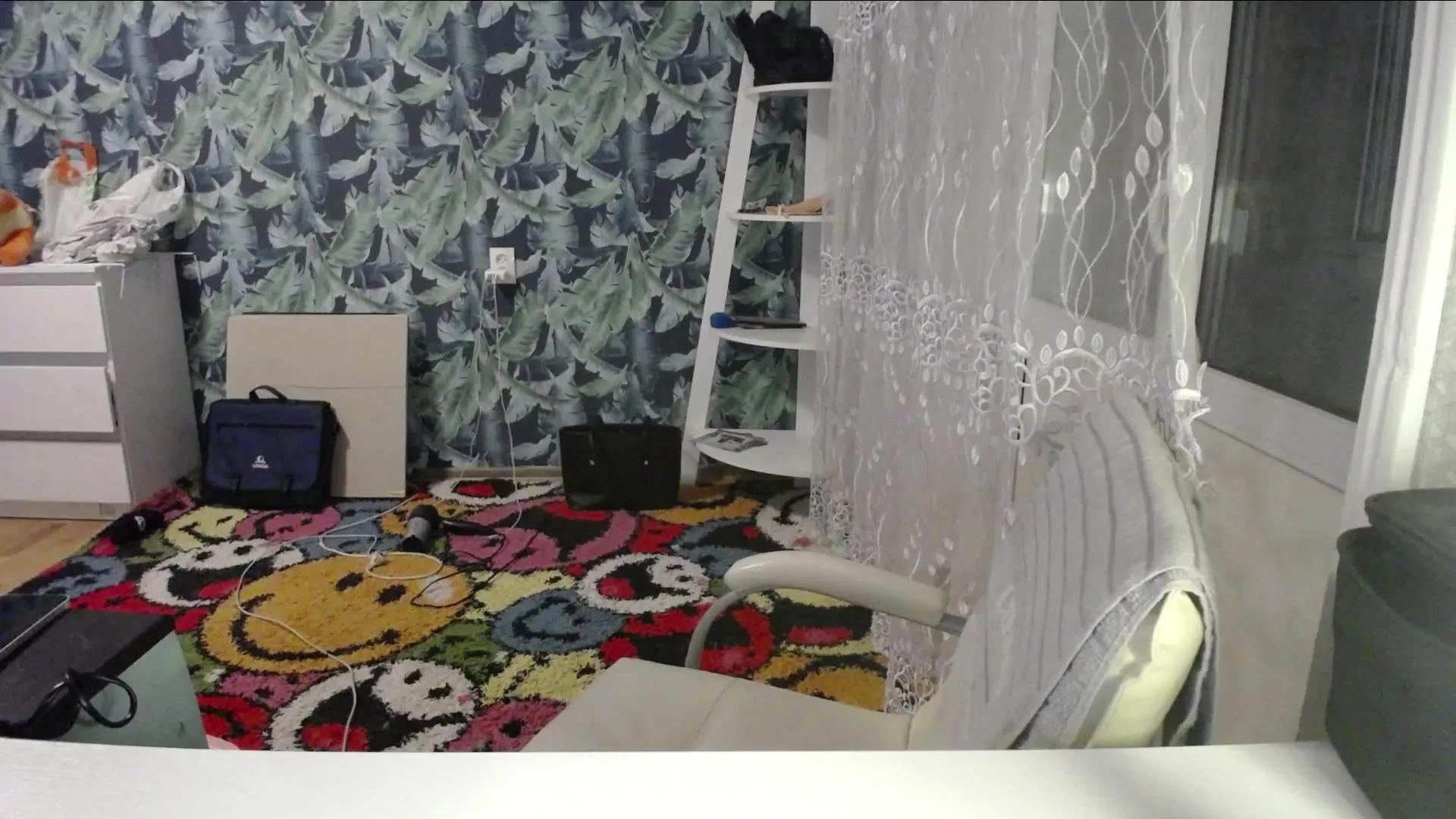 Offline zlatkovna on Cam4