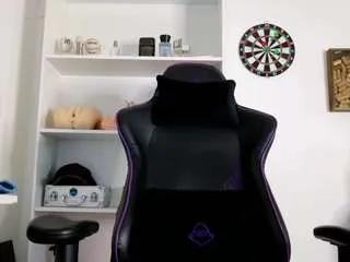 Offline aaronlegend on CamSoda