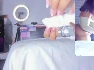 Freechat abigail-girl on CamSoda