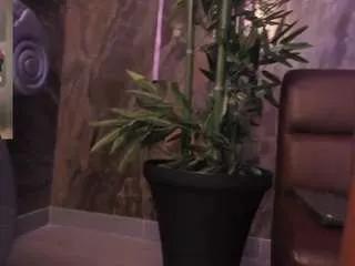 Offline alahia-dangelo on CamSoda