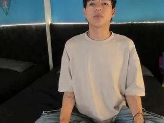 Offline aleaurarashi on CamSoda