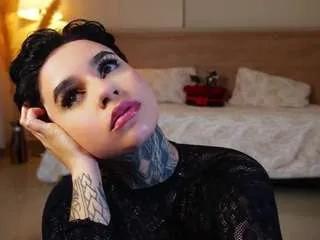 Offline alicee-love on CamSoda