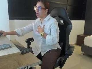 Offline alma-fenix on CamSoda