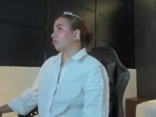 Offline alma-fenix on CamSoda