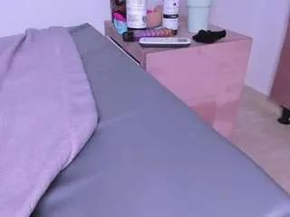 Freechat ambarasm on CamSoda