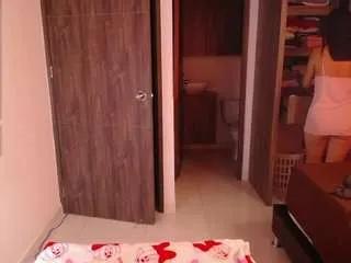 Freechat amyharloww on CamSoda