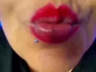 Offline anamariarios on CamSoda