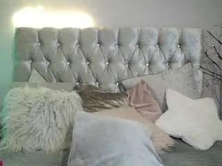 Freechat angel34gnatural on CamSoda