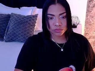 Offline angela-santana on CamSoda