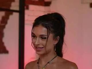 Freechat angelinacapri on CamSoda