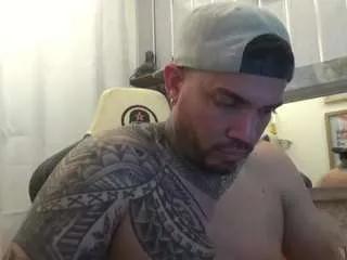 angellatino on CamSoda