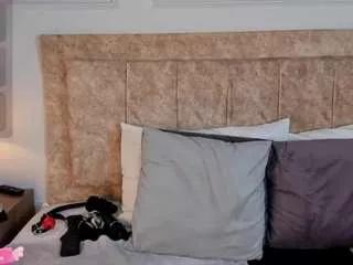 anna-gabor on CamSoda 