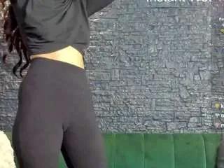 Offline annesins on CamSoda