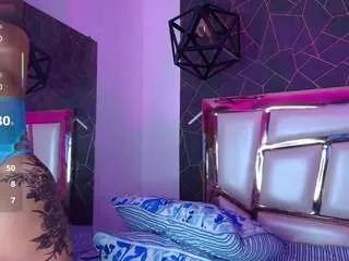 Freechat annieswan on CamSoda