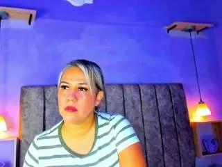 Offline anyeldolly on CamSoda