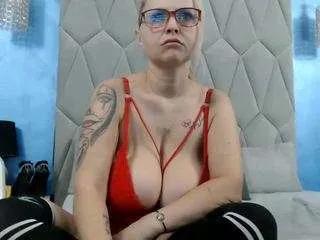 Offline aretialisya on CamSoda