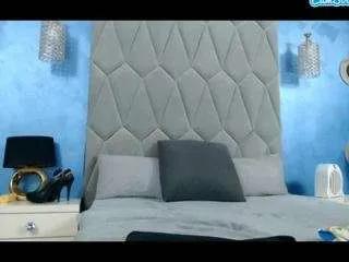 Offline aretialisya on CamSoda