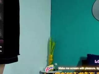 Offline arthemisa-hot on CamSoda