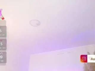 Offline aurora-brown on CamSoda