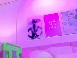 Offline bahia-marquez on CamSoda