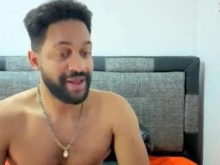 bbcblackhot33 on CamSoda 